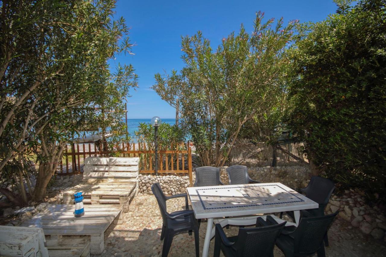 Dimore Di Mare - Beachfront Apartments Santa Flavia Exteriör bild
