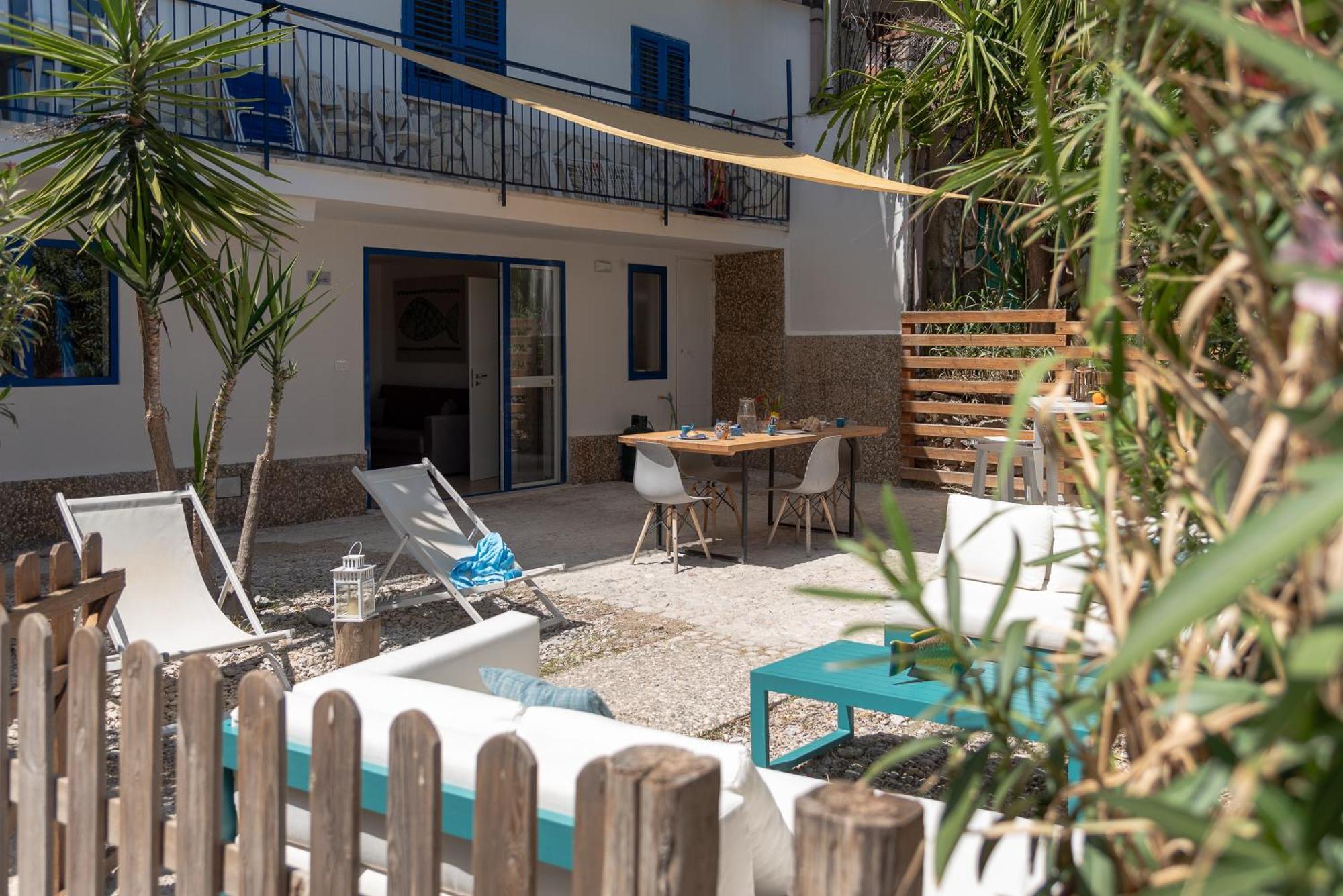 Dimore Di Mare - Beachfront Apartments Santa Flavia Exteriör bild
