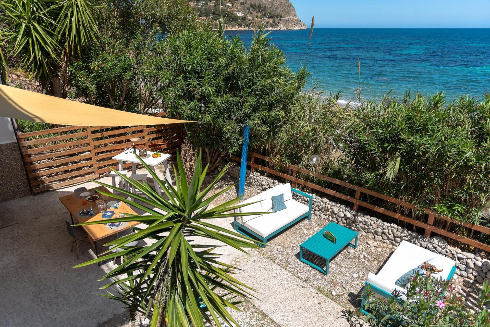Dimore Di Mare - Beachfront Apartments Santa Flavia Exteriör bild